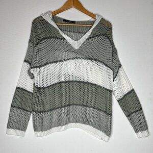 Anthropology Doe & Rae Women's V-neck Striped Hoodie Sweater